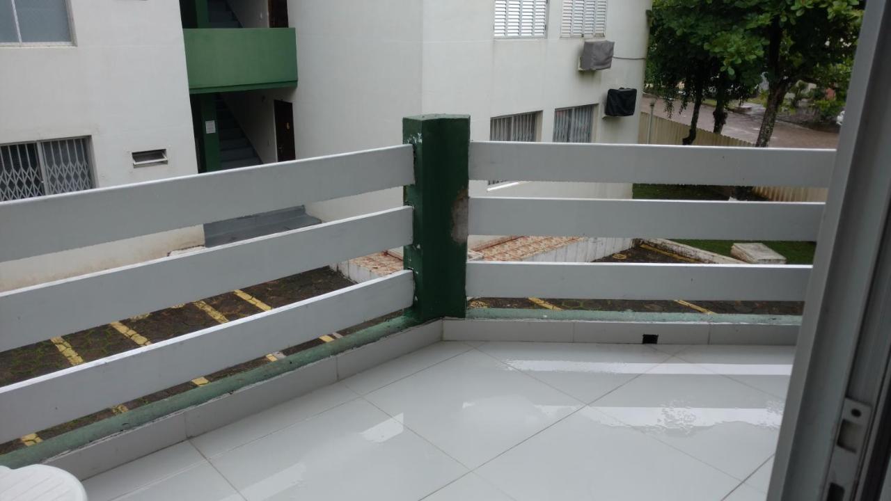 Apto Espetacular A 50 M Do Mar Em Condominio Com Piscinas Maravilhosas Guaratuba Exteriér fotografie
